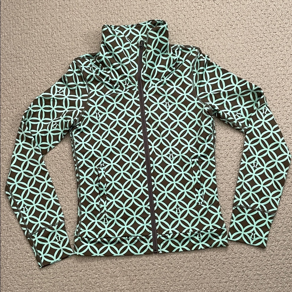 Lululemon yoga jacket anise toothpaste
